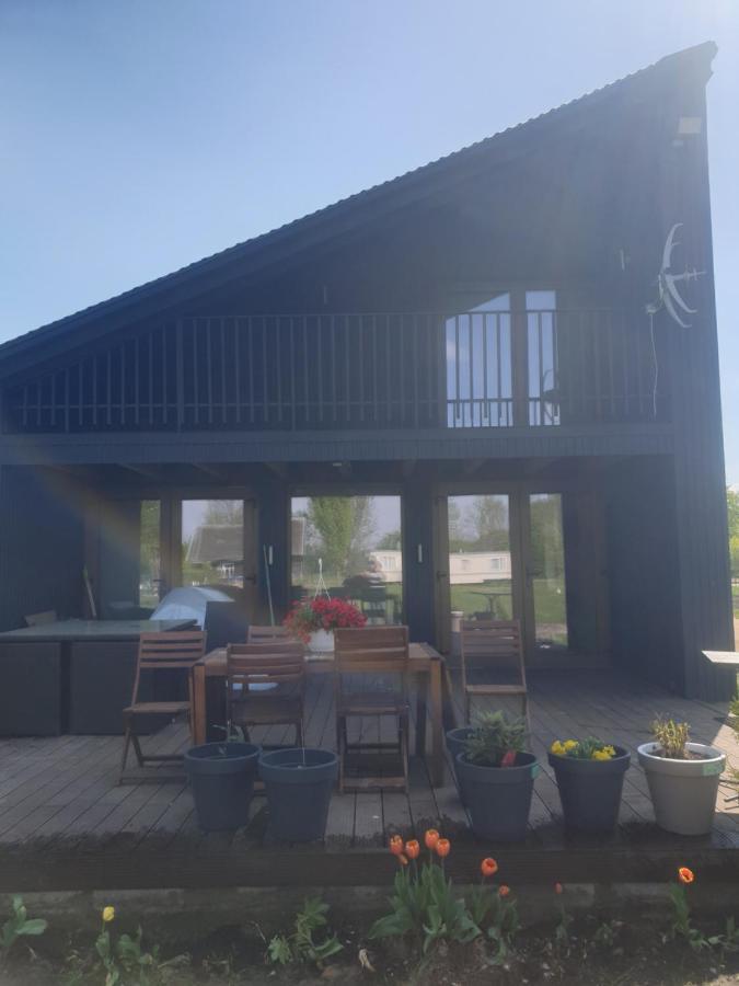 Domek Nad Woda Luka Exteriör bild